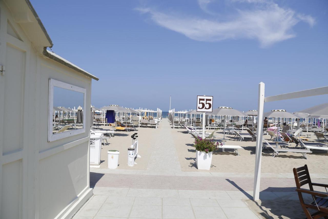 Riccione Suite Design Екстер'єр фото